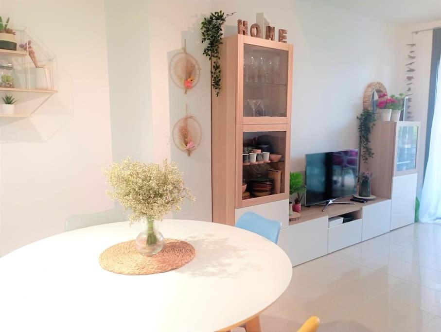 Apartamento En Primera Linea De Mar Roses Exterior foto