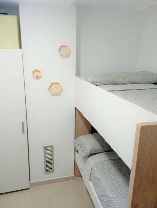 Apartamento En Primera Linea De Mar Roses Exterior foto